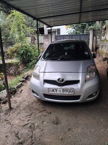 Toyota Vitz Toyata 2010