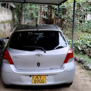 Toyota Vitz Toyata 2010 - Image 3