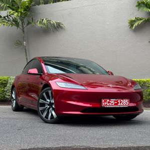 Tesla Model 3 Facelift 2024 - Image 3