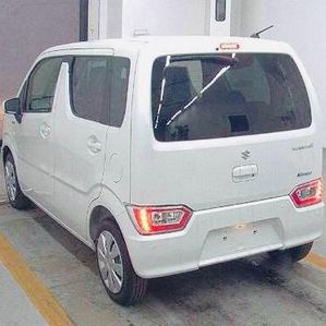 Suzuki Wagon R FX Safty 2023 - Image 3