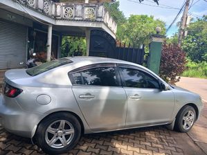 Mazda Axela 2004