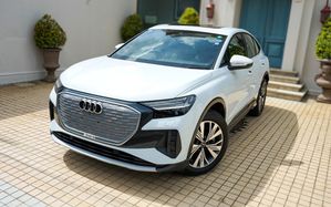 Audi Q4 Etron S55 2024