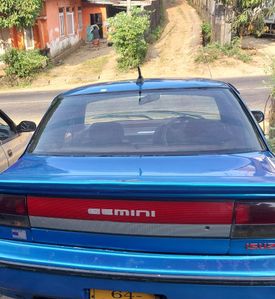Isuzu Gemini 2000