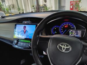 Toyota Axio Hybrid 2014