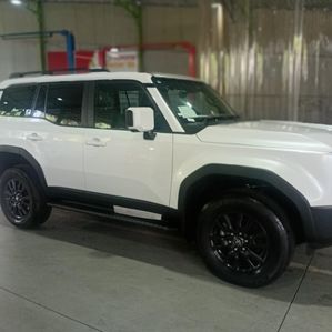 Toyota Land Cruiser Prado TRJ250 VX 2025 - Image 2