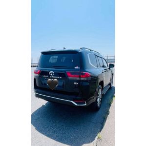 Toyota Land Cruiser Sahara VJA 300ZX 2023 - Image 3