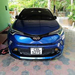 Toyota CHR Blue 2018 - Image 2