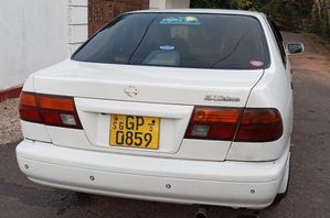 Nissan Sunny FB14 1998