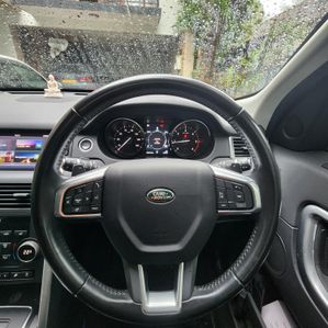 Land Rover Discovery Sport Hse 7 Seater 2019 - Image 3