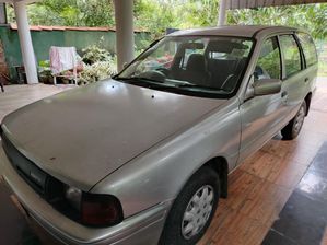 Nissan AD Wagon 1998