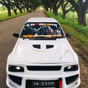 Nissan Sunny 2000 - Image 2