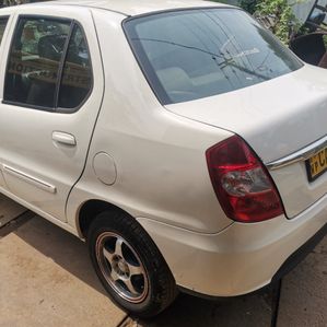 Tata Indigo ECX GLX 2014 - Image 3