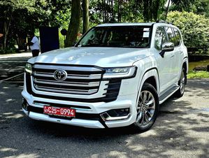 Toyota Land Cruiser Sahara LC300 ZX Diesel 2024