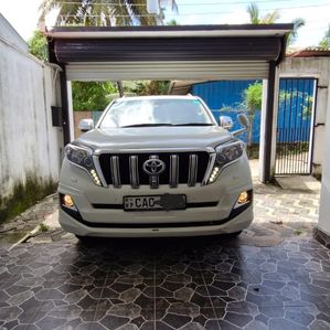 Toyota Land Cruiser Prado TRJ 150 2014 - Image 2