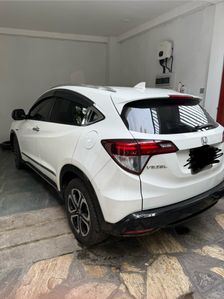 Honda Vezel 2016