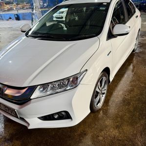 Honda Grace EX 2015 - Image 2