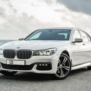 BMW 740e M Sport Individual 2018 - Image 2