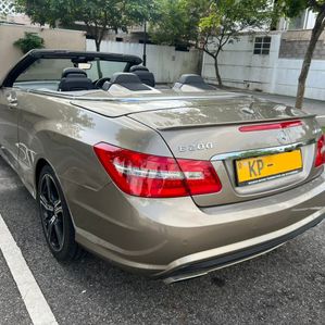 Mercedes Benz E200 Cabriolet 2011 - Image 3