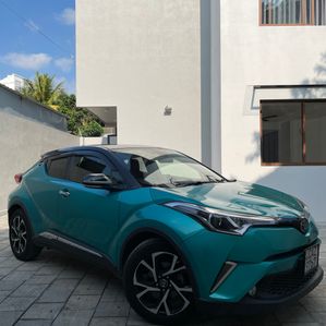 Toyota CHR NGX 50 2016 - Image 2