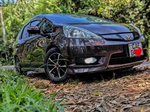 Honda Fit Shuttle 2013