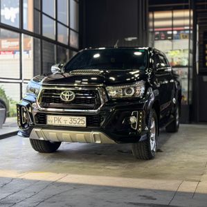 Toyota Hilux Revo 2016 - Image 3