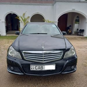 Mercedes Benz C220 2012 - Image 2