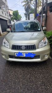 Daihatsu Terios Premium (4WD SX) 2011