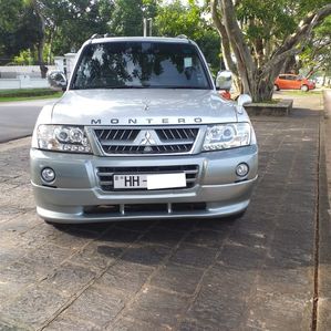 Mitsubishi Montero 2000 - Image 2