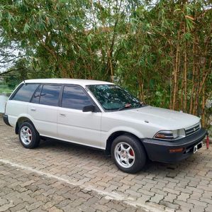 Toyota Corolla EE98 DX Wagon 1991 - Image 2