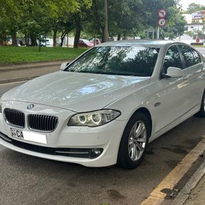 BMW 520d 2013 - Image 2