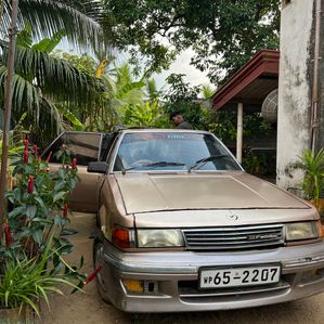 Mazda Familia 1982 - Image 2