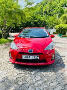 Toyota Aqua 2012