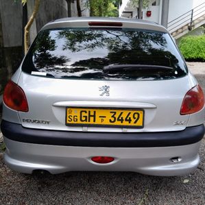 Peugeot 206 2002 - Image 2