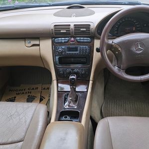 Mercedes Benz C320 PETROL 2000 - Image 3