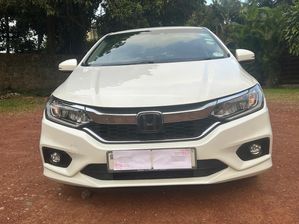 Honda Grace 2017