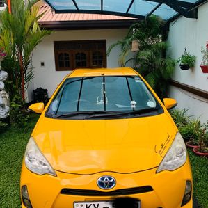 Toyota Aqua 2012 - Image 2