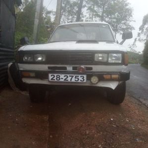 Nissan Double cab 1981 - Image 3