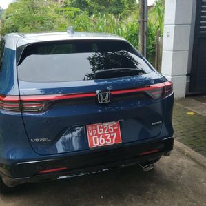 Honda Vezel Z Play 2025 - Image 3