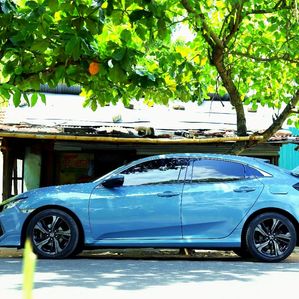 Honda Civic EX 2017 UK Hatchback - Image 2