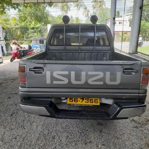 Isuzu 2 wheel Cab 1994 - Image 3
