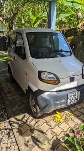 Bajaj Qute 2019