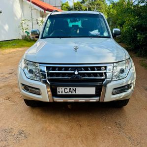 Mitsubishi Montero 2015 - Image 2