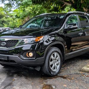 Kia Sorento 07 Seater 2011 - Image 2