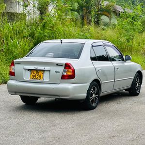 Hyundai Accent 2005 - Image 2