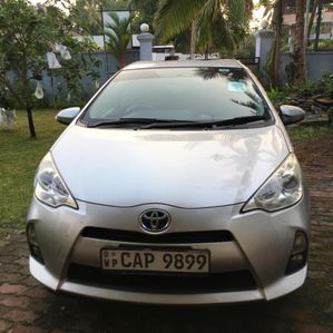 Toyota Aqua 2013 - Image 2