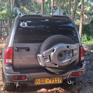 Suzuki Grand Vitara 2001 - Image 2