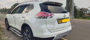 Nissan X-Trail Full Loaded Sunroof 2015