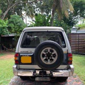 Mitsubishi Pajero V46 1993 - Image 3