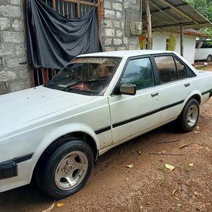 Toyota Carina AA60 1984 - Image 2