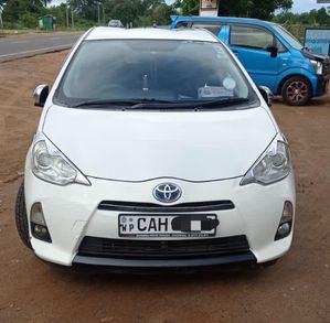 Toyota Aqua S Grade 2014
